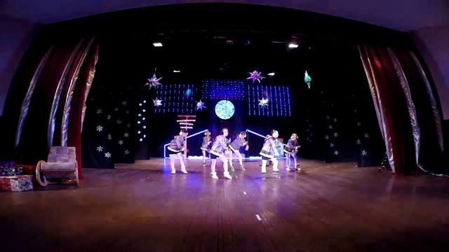Новогоднее представление (полностью) 2014 ГДК г.Ковдор смотреть онлайн
