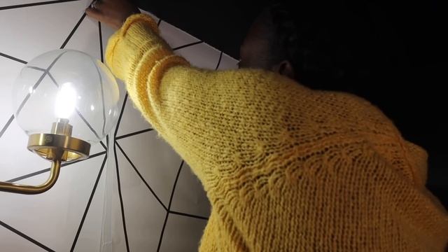 DIY MOODY Bathroom Remodel | PEEL AND STICK FLOORS , WALLPAPER + BLACK CEILING смотреть онлайн