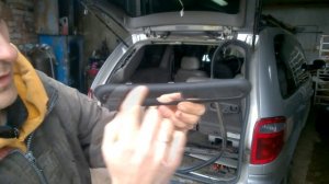 Механизм поднятия задней двери Крайслер Вояджер,Таун Кантри,Додж Караван.