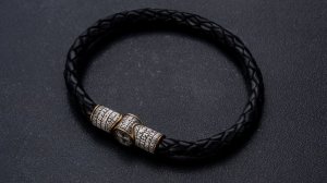 Кожаный браслет с магнитным замком