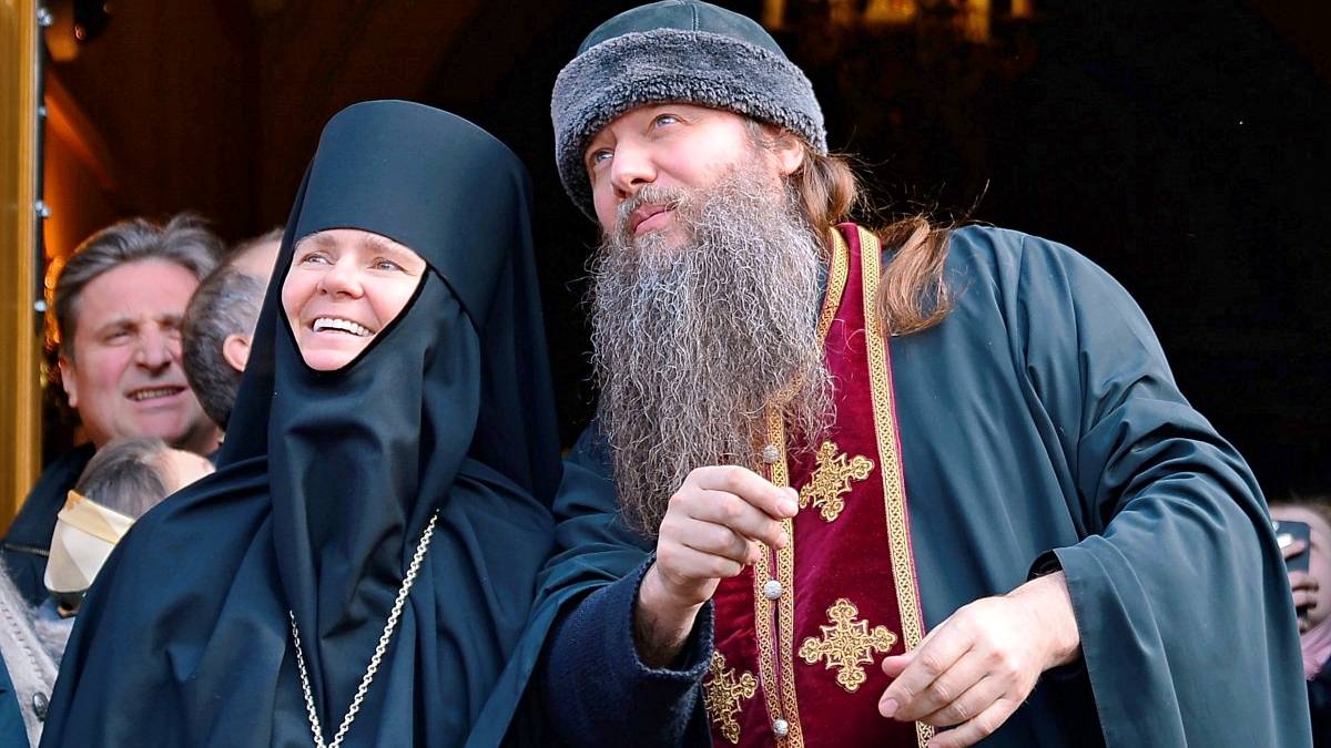 Не унывай душа моя - Божественное пение смотреть онлайн