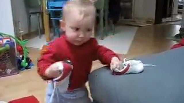 Lucas - first steps - erste Schritte смотреть онлайн