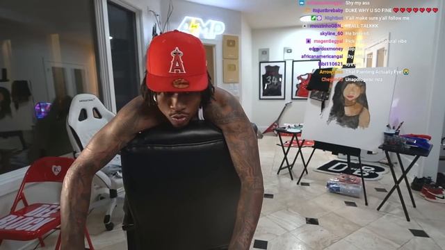 Duke Dennis Rates The Female Viewers From His Twitch Chat! смотреть онлайн
