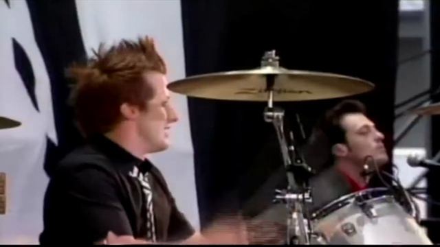 В чём смысл песни "Green Day - Jesus of Suburbia" ? смотреть онлайн