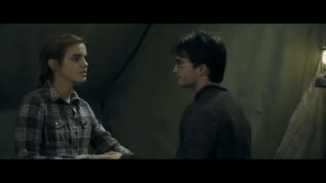 Return to Hogwarts - Daniel and Emma talk about Harry and Hermione's dance scene смотреть онлайн