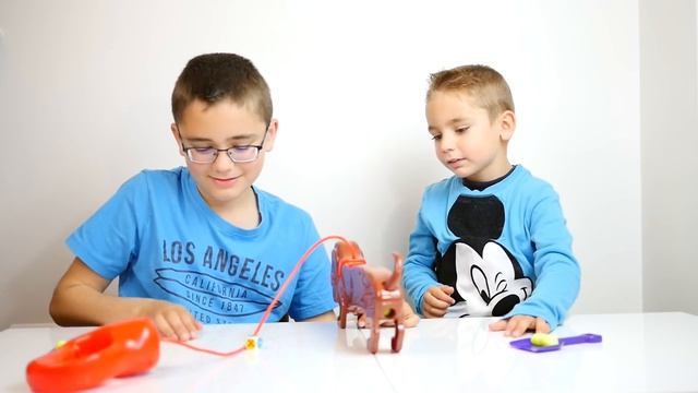 JEU - TOUTOU RISTA - Challenge - Test jeux de société смотреть онлайн