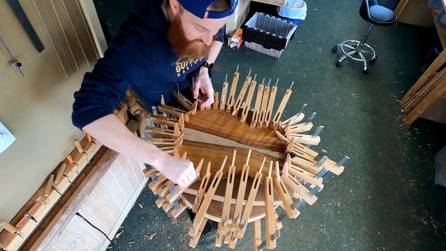 Guitar #106 | Day 7 | Fitting and Gluing the Backplate смотреть онлайн