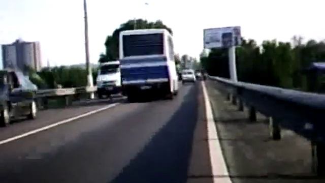 Азаров против велосипеда. Велосипед против Азарова смотреть онлайн