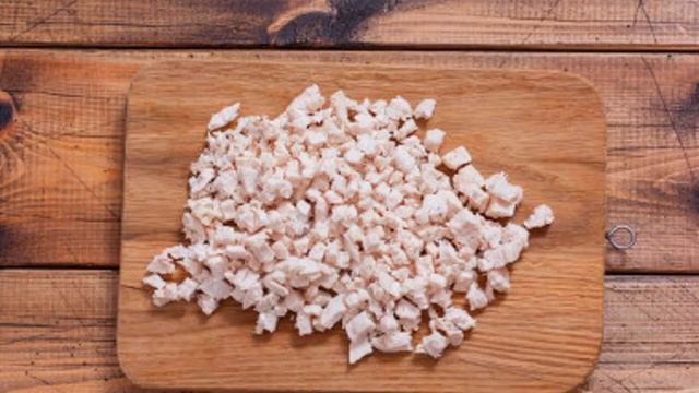 Salad with chicken breast and prunes смотреть онлайн