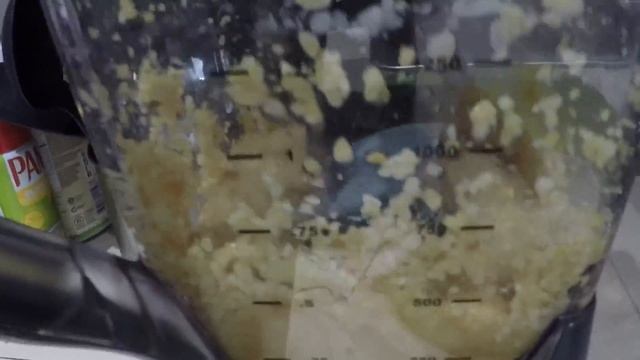 Make Your Own Fish Attractant - Garlic Edition смотреть онлайн
