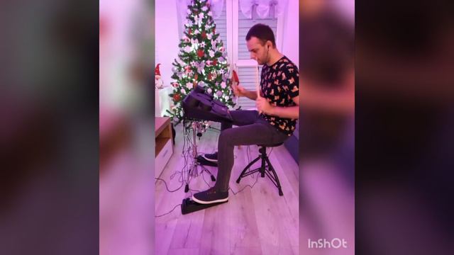 Shakin' Stevens - Marry Christmas Everyone (Yamaha DD75 Xmas Drum Cover) смотреть онлайн