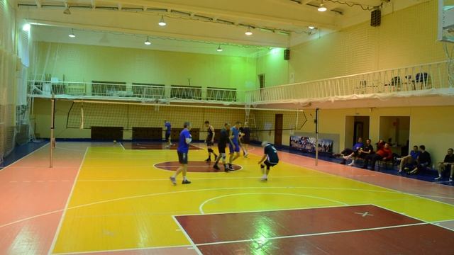 Волейбол 4 х 4 Продолжение. Тренировка смотреть онлайн