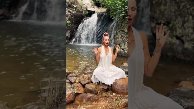 Guru Gaitri Mantra aka Har Gobinday Meditation смотреть онлайн