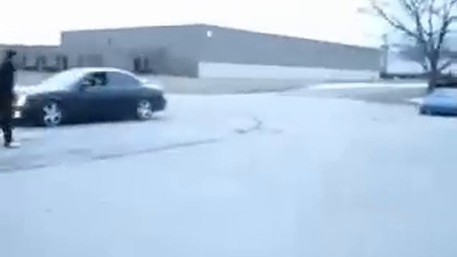 2003 Jaguar S-Type R vs. 1992 Mitsubishi 3000GT VR-4 смотреть онлайн