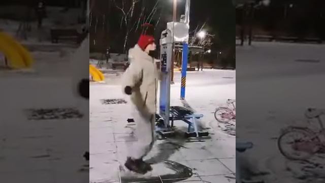 Физкультура, прыжки со скакалкой, 10-й класс смотреть онлайн