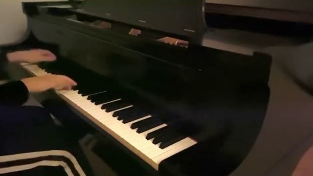 Unravel (piano) смотреть онлайн