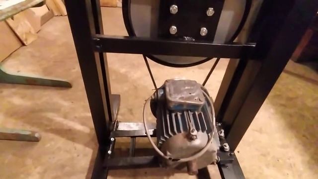 Самодельная ленточная пила. Часть 1. смотреть онлайн