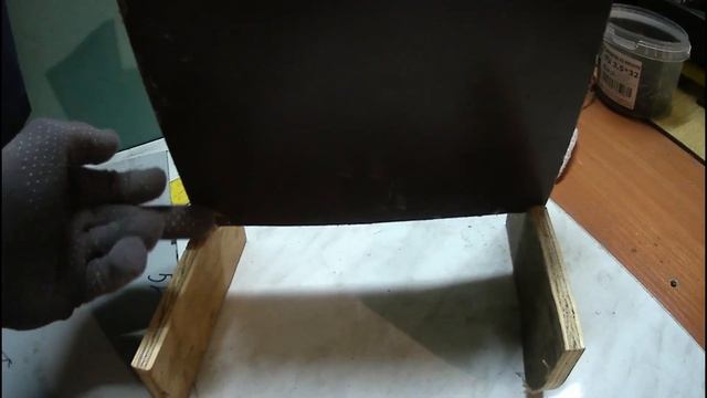 Бункерная кормушка для кроликов//Своими руками// Очень простая в изобретении //Жизнь в деревне// смотреть онлайн