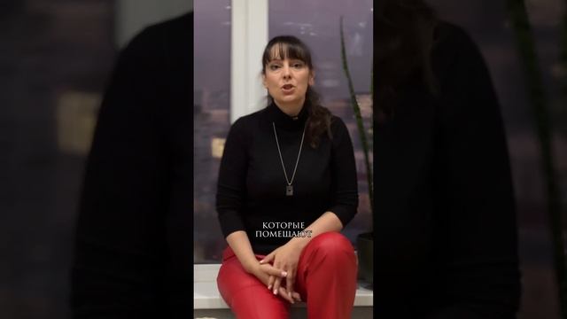 Кормлю собаку со стола