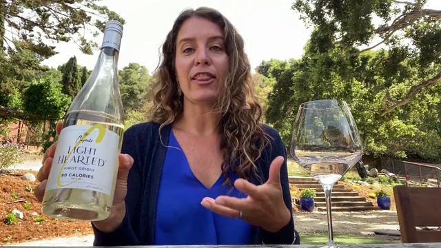 Cupcake LightHearted's Pinot Grigio - with Jessica Tomei. смотреть онлайн