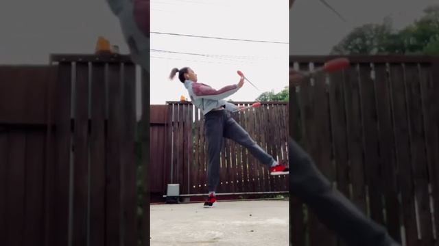 Мастерство с булавами #гимнастика#тренировкионлайн#художесвенная гимнастика#булавы#растяжка смотреть онлайн