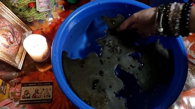 Сливаем на воск весь негатив и тот что наводился во время коридора затмения. смотреть онлайн