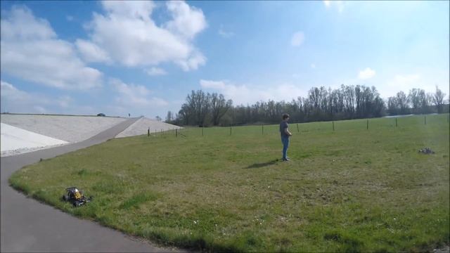 Lekker Racen bij de Rijn April 2016 Deel 1 смотреть онлайн