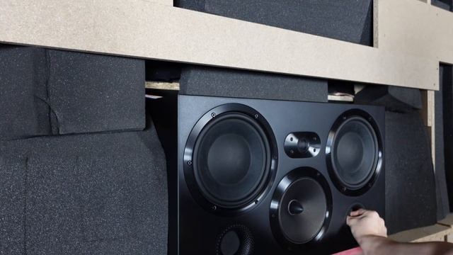 Test: BOWERS & WILKINS CT7.3 LCR смотреть онлайн