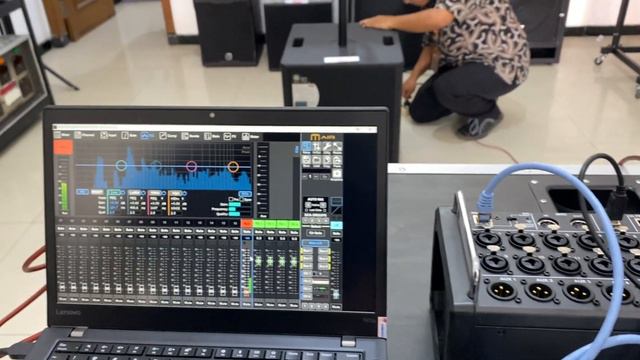 UNBOXING Digital MIXER Midas MR18