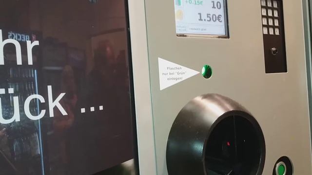 Германия, Франкфурт. КАК СДАЮТ БУТЫЛКИ смотреть онлайн