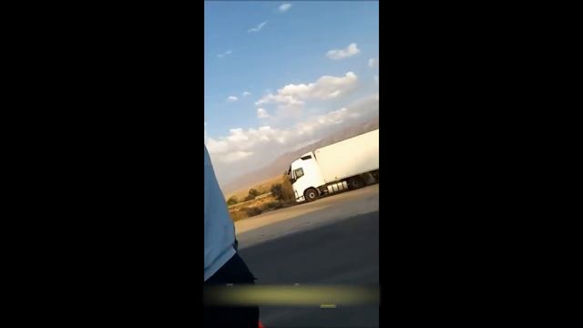 "Вот такая у нас полиция....." Прячется и убегает. ГАИ ДПС смотреть онлайн