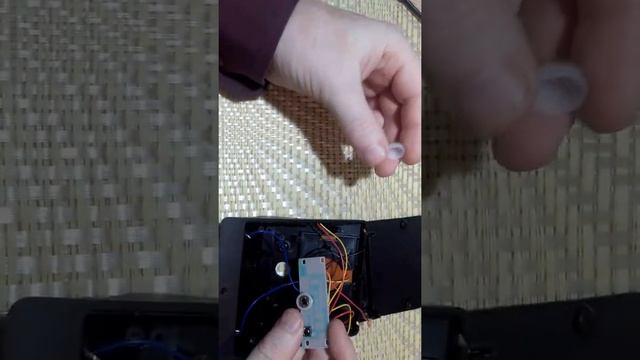 Разбираем настенный уличный светильник на солнечной батарее с датчиком движения смотреть онлайн