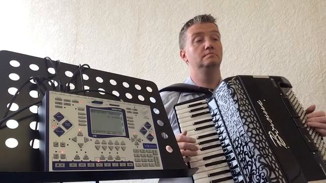 V3 SOUND DESKTOP - DASHING WHITE SERGEANT смотреть онлайн