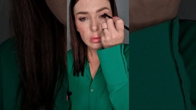 Макияж , как у несравненной Моники Белуччи, лишь слегка трансформированный дневной вариант смотреть онлайн