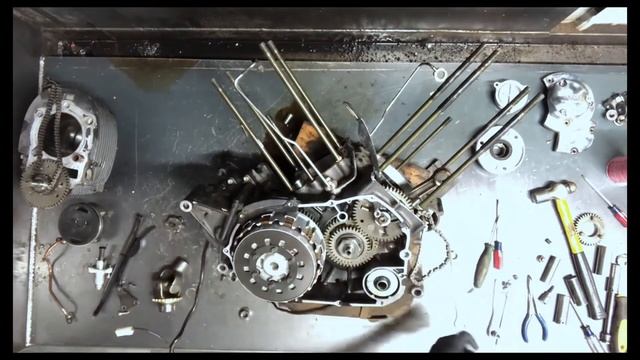 Yamaha Drag Star 1100 - снятие цилиндра, поршня, корзины сцепления