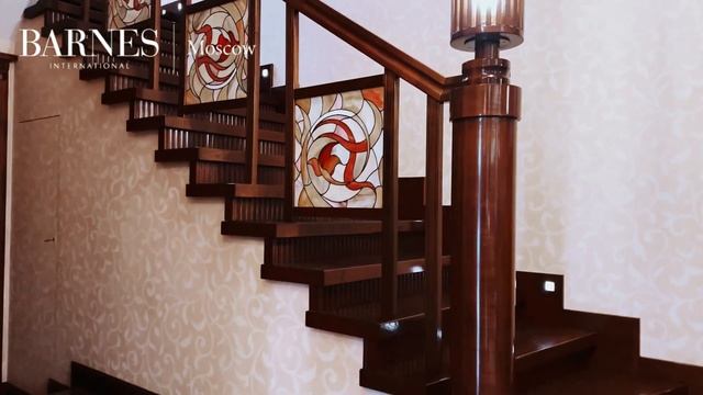 Уютный дом в КП «Резиденции Бенилюкс» | Barnes Moscow смотреть онлайн