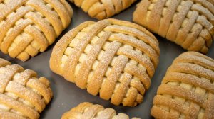 ПЛЕТЁНКИ К ЧАЮ на каждый день: сегодня С ЯБЛОКАМИ, но начинки каждый раз можно менять | ЭТО ПРОСТО