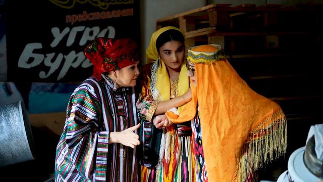 ХУШДОМАНХО - 11 | ۱۱ - خوش دامن ها смотреть онлайн