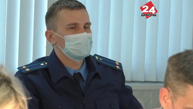 ДИМИТРОВГРАДСКИЕ ДЕПУТАТЫ НЕ ХОТЯТ ДОСРОЧНО ЛИШАТЬ КОЛЛЕГ ПОЛНОМОЧИЙ смотреть онлайн