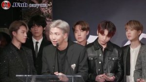 ОЗВУЧКА JKub | Нашумевшее в ТИК ТОКЕ видео СТРАННАЯ РЕАКЦИЯ ТЭХЕНА BTS Награждение перевод на рус