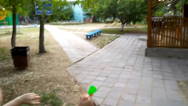 Пансионат "Азовский"(Песочное) Июль 2016. По территории в главный корпус. смотреть онлайн