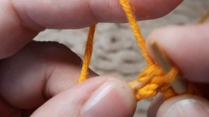 Зубчатый край резинки 1х1.