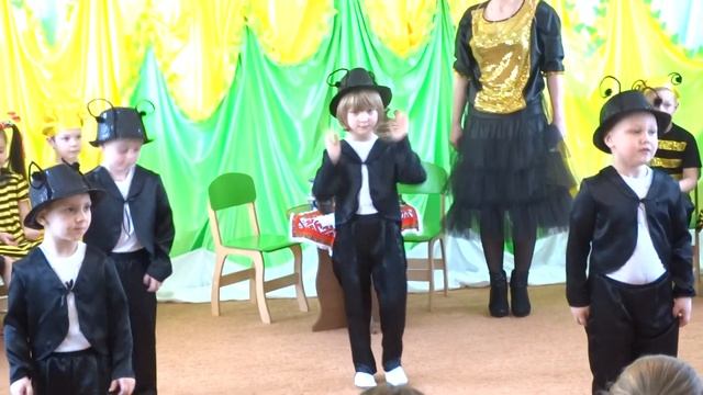Танец жуков смотреть онлайн