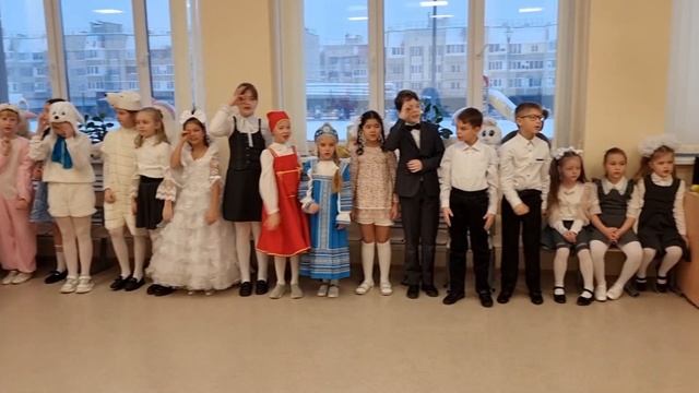 Праздник "Игрушки" в 3А, 3Б и 3В кл. Гимназия #1 г.Волоколамск смотреть онлайн