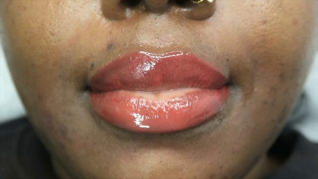 LIP TATTOO ON DARK LIPS... DOES IT WORK? MY LIP NEUTRALIZATION STORY смотреть онлайн