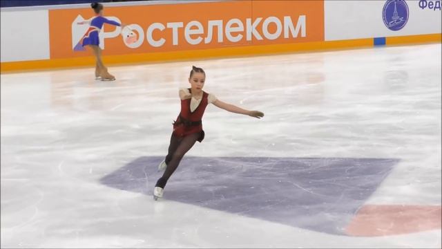 Софья Титова - звездочка Академии Angels of Plushenko смотреть онлайн