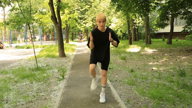 Любимка - NILETTO - Танец - Разбираем и учим простое танцевальное движение смотреть онлайн