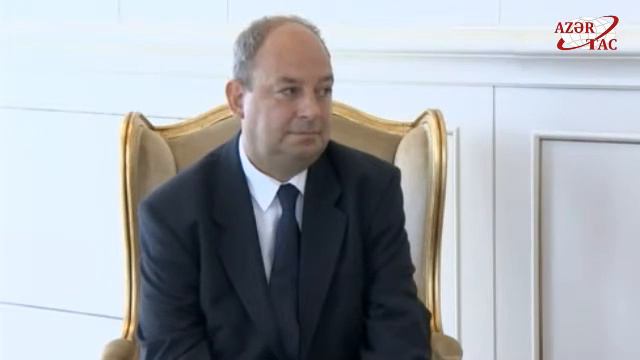 Президент Ильхам Алиев принял новоназначенного посла Бельгии смотреть онлайн