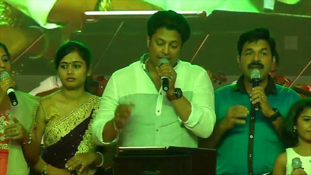 എൻറെ അടുത്തുനിൽക്കാൻ|Ente Aduthu Nilkan By Madhu Balakrishnan|Christian Devotional Live Performance
