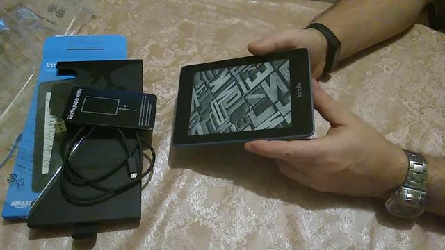 Распаковка Kindle PW4
